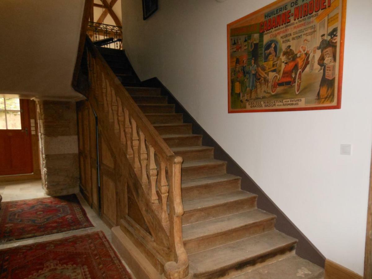 Les Chambres De La Basilique Neuvy-Saint-Sépulchre Dış mekan fotoğraf