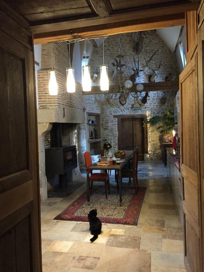 Les Chambres De La Basilique Neuvy-Saint-Sépulchre Dış mekan fotoğraf