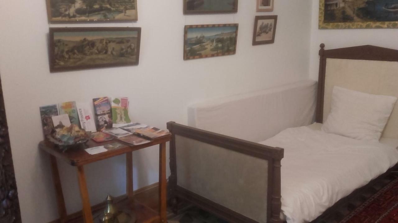 Les Chambres De La Basilique Neuvy-Saint-Sépulchre Dış mekan fotoğraf